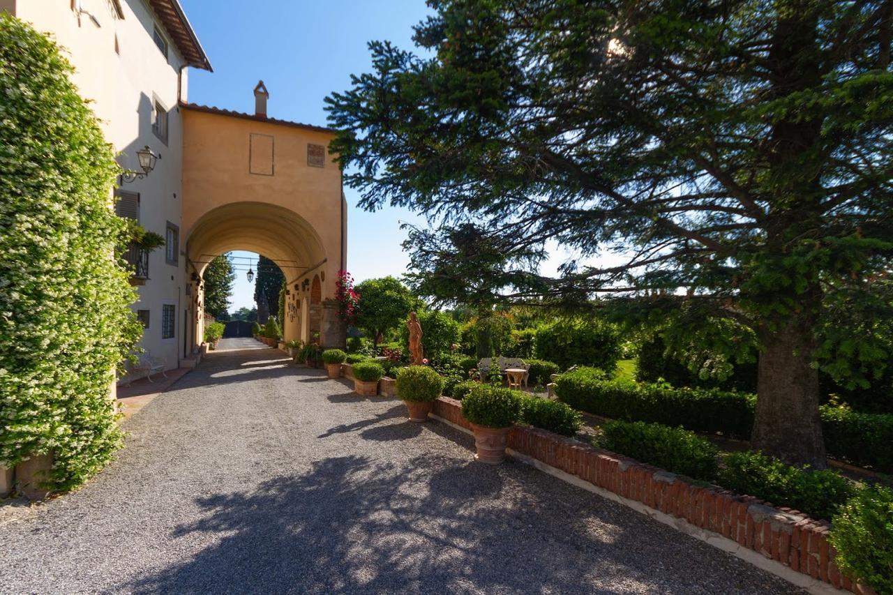 Casa Torre In Residenza D'Epoca Con Piscina Calci Exterior photo