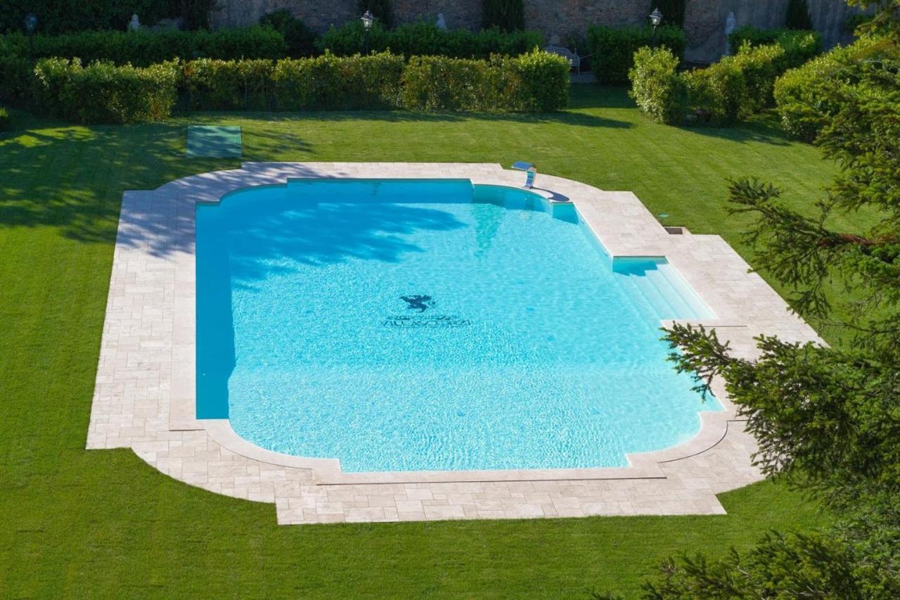 Casa Torre In Residenza D'Epoca Con Piscina Calci Exterior photo